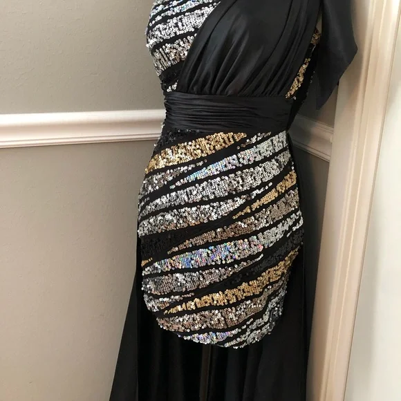 NEW COLORS SZ 4 BLACK SATIN SILVER GOLD SEQUIN ONE SHOULDER DRESS WITH TRAIN - Picture 6 of 15